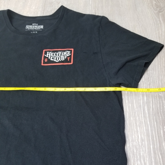 HellFire Club tshirt ( Stranger Things) - Picture 8 of 8